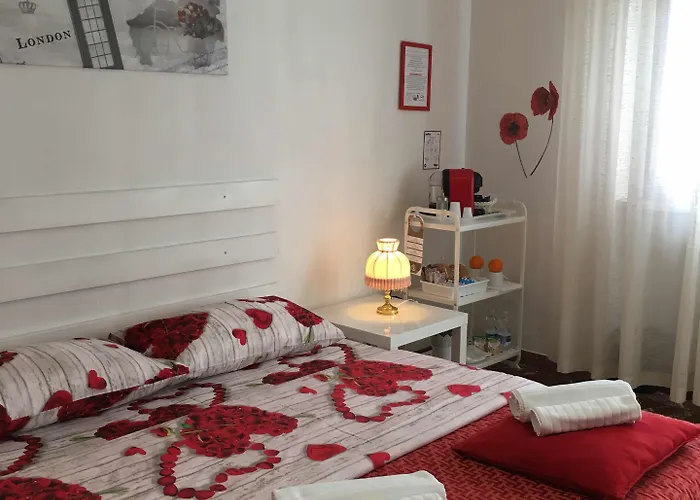 My Way לינה וארוחת בוקר