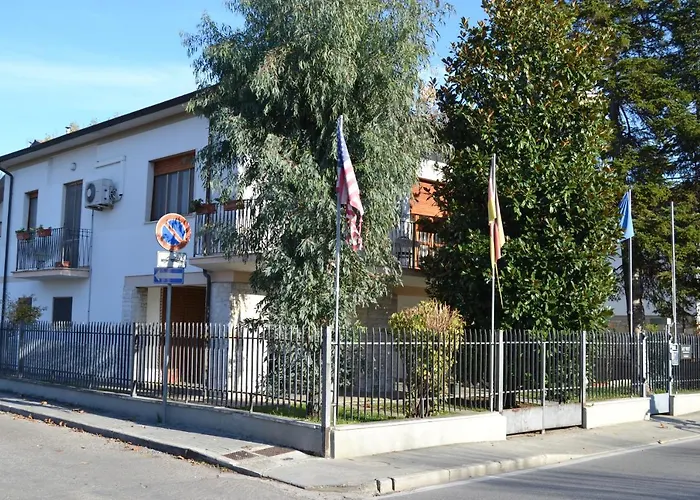 My Way לינה וארוחת בוקר 2*